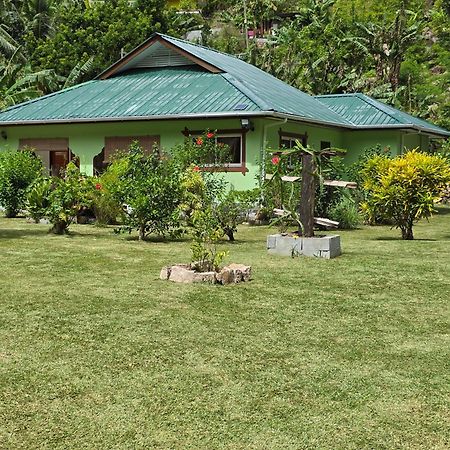 Dan Zoranz Self Catering Guest House La Digue Exteriör bild