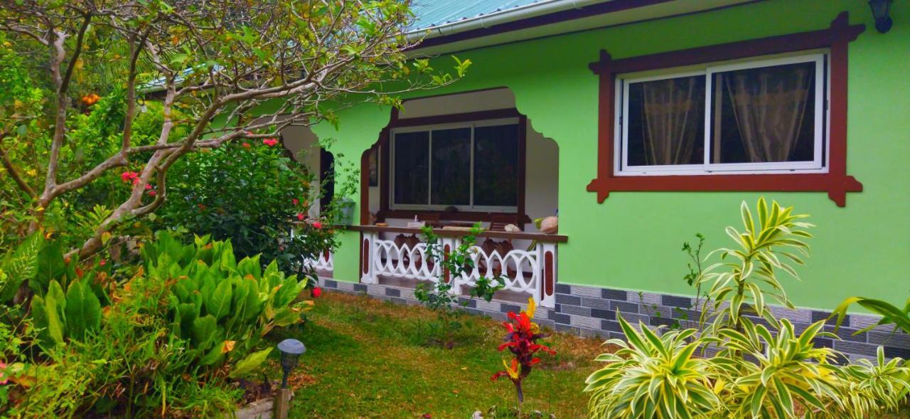 Dan Zoranz Self Catering Guest House La Digue Exteriör bild