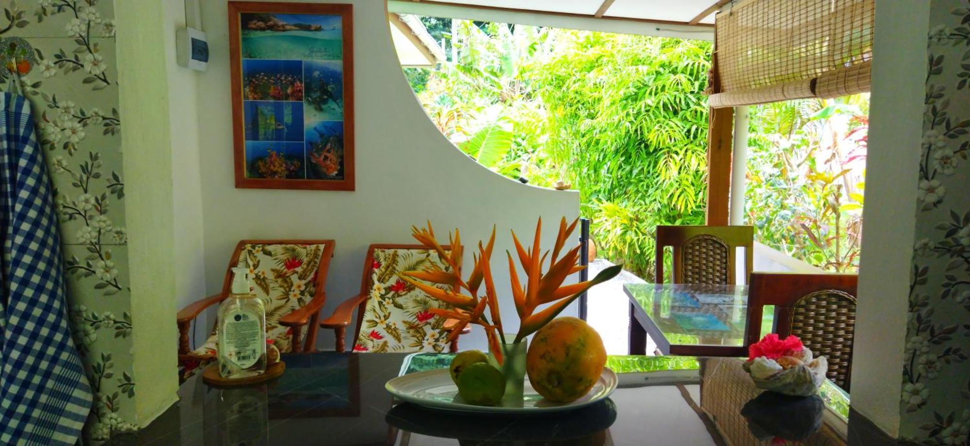 Dan Zoranz Self Catering Guest House La Digue Exteriör bild